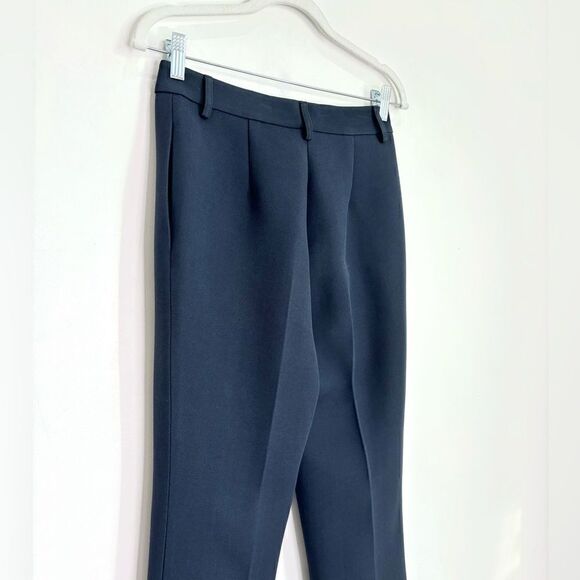 Attersee cigarette pants in navy - Picture 9 of 11